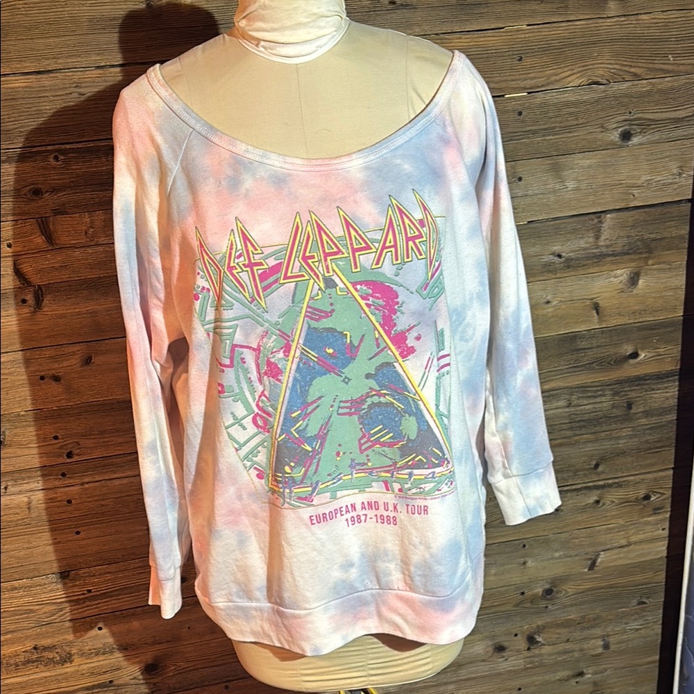 Torrid Pink and Blue Graphic 3/4 Sleeve Hoodie